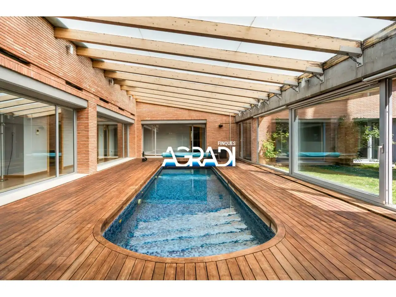 Swimming pool of Houses for sale in Les Franqueses del Vallès  with Air Conditioner, Heating and Private garden