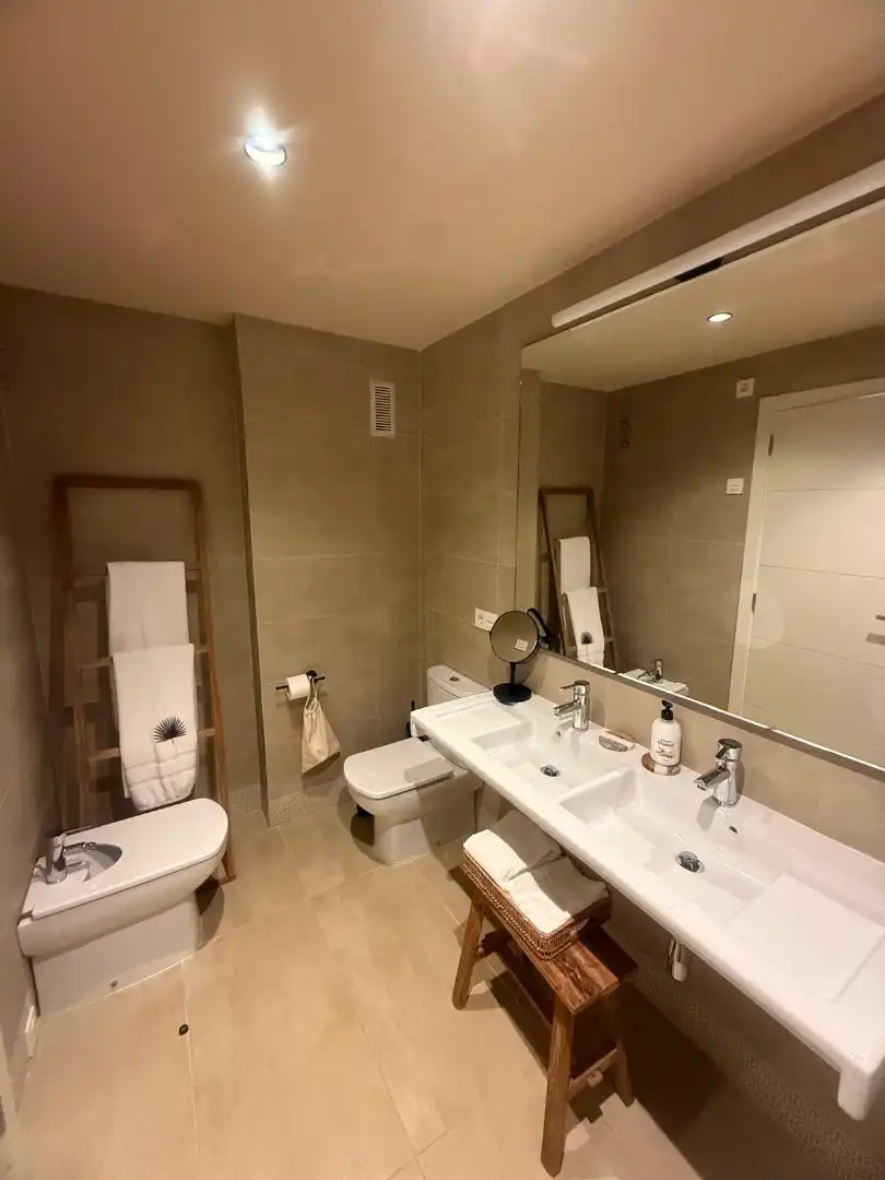 Baño de Piso en venta en Moraira con Aire acondicionado, Calefacción y Jardín privado