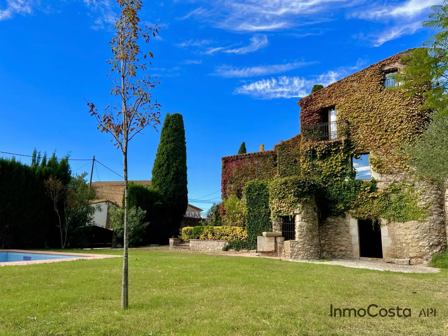 Vista exterior de Finca rústica en venta en Vilafant con Jardín privado, Piscina y Balcón