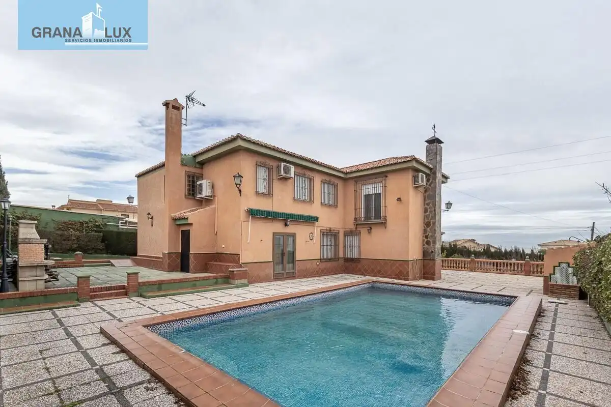 Casa con piscina in vendita a Avenida del Molino Alto