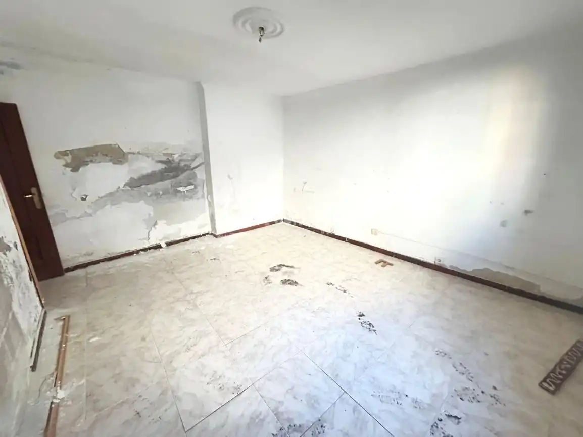 Casa adosada en venta en Loeches