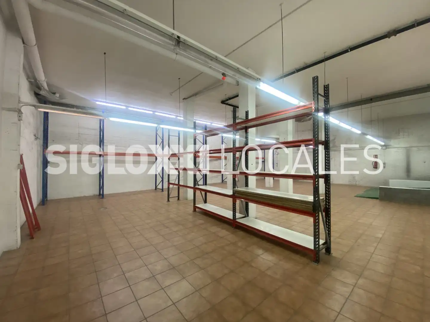 Local commercial à vendre à ROVELLAT, imagen 6