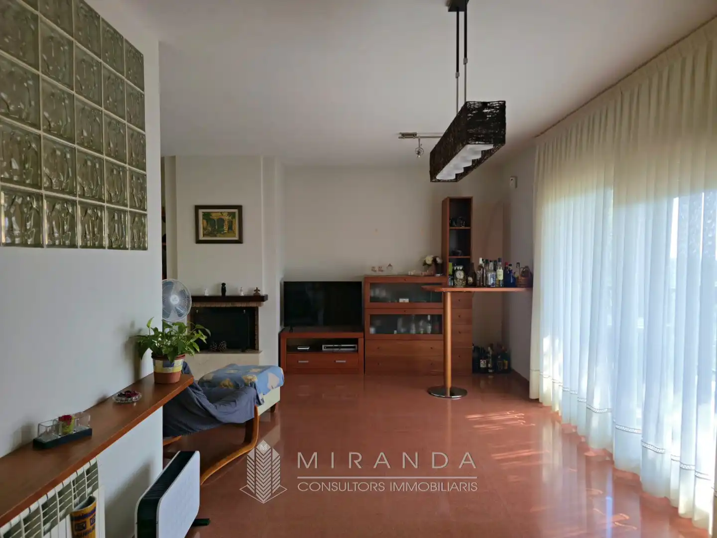Sala d'estar de Casa o xalet en venda en L'Ametlla del Vallès amb Calefacció, Jardí privat i Terrassa
