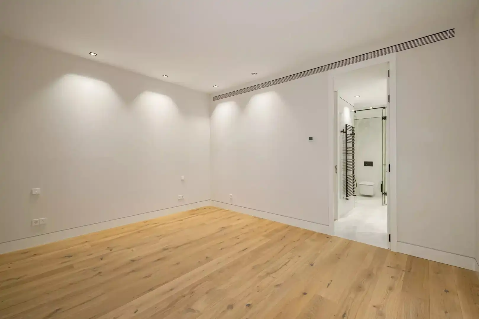 Wohnung zum Verkauf in Madrid mit Klimaanlage, Heizung und Abstellraum