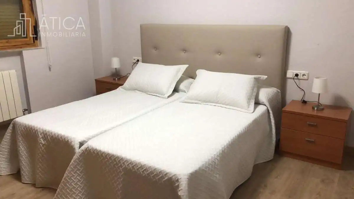 Àtic amb ascensor de lloguer a San Bernardo - Carmelitas - Campus, imagen 5