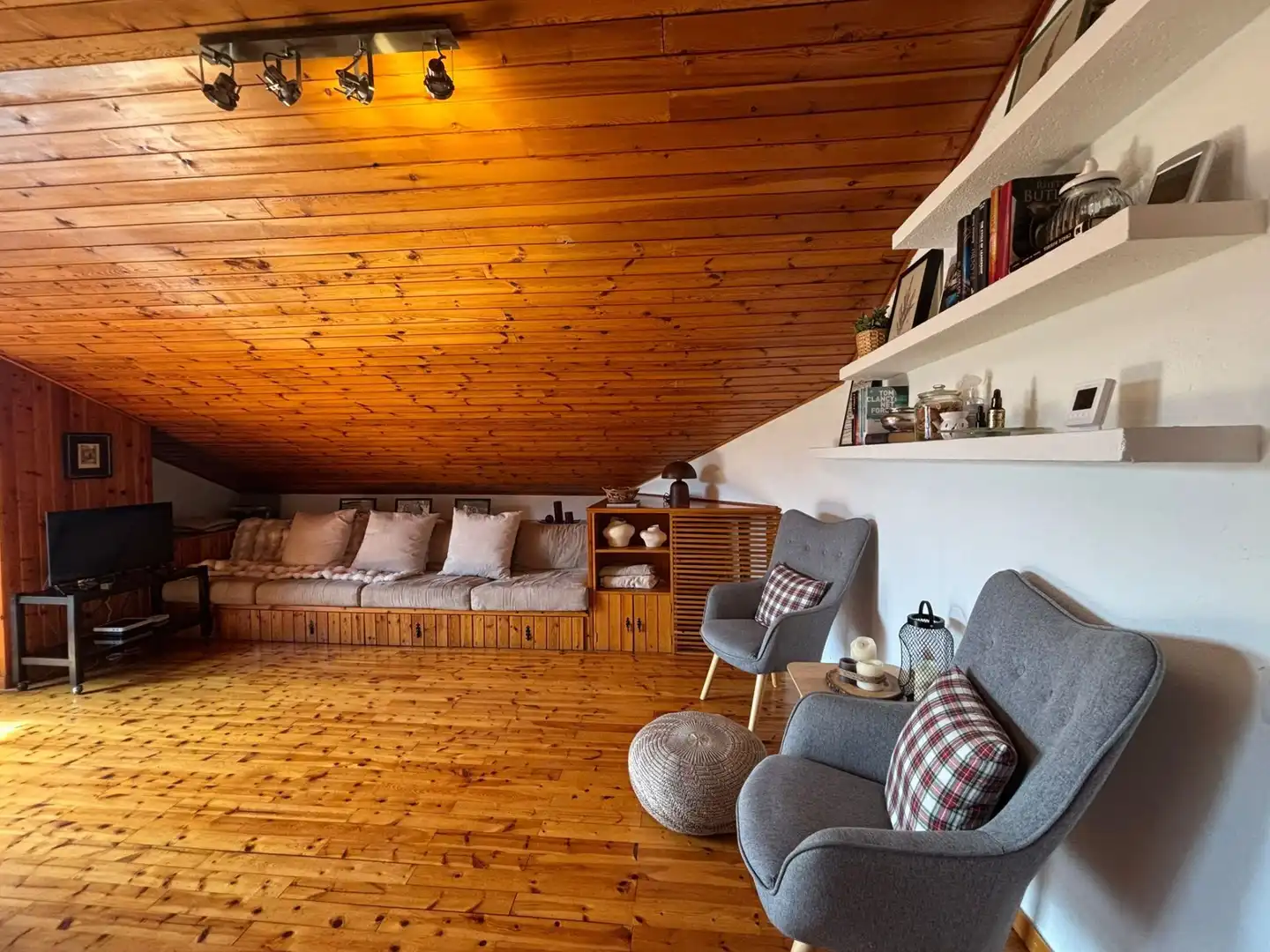 Sala d'estar de Apartament de lloguer en Alp amb Calefacció i Moblat