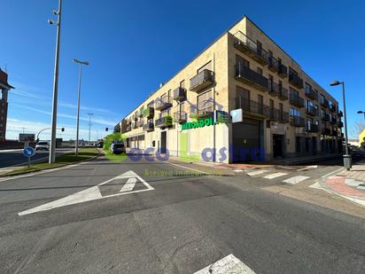 Vista exterior de Pis en venda en Salamanca Capital amb Balcó