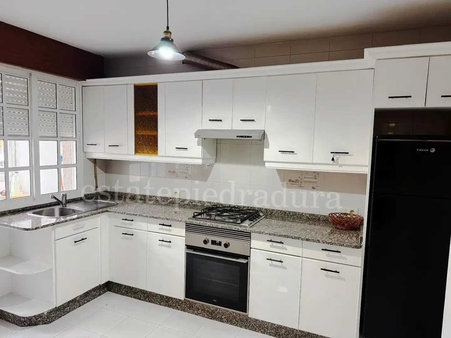 Kitchen of Flat for sale in O Grove    with Furnished, Oven and Washing machine