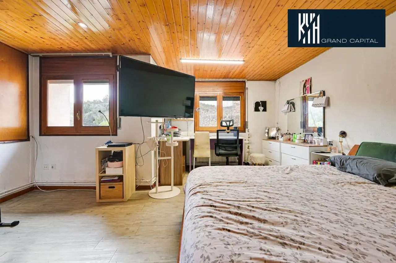 Habitación de Casa adosada en venta en Juià