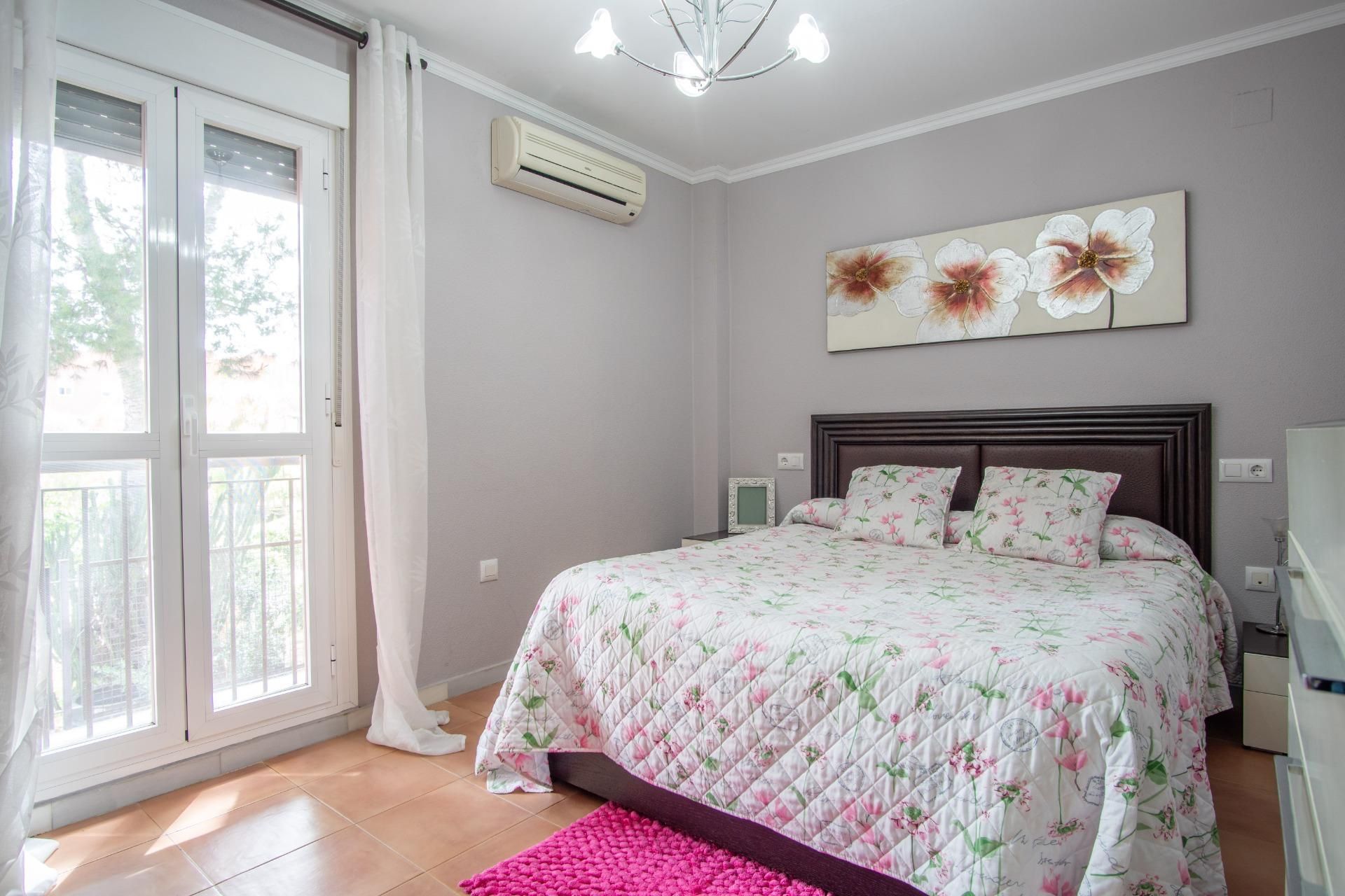 Habitación de Casa adosada en venta en San Fernando con Aire acondicionado, Calefacción y Trastero