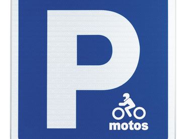 Motorbike to rent in Carrer d'Elcano