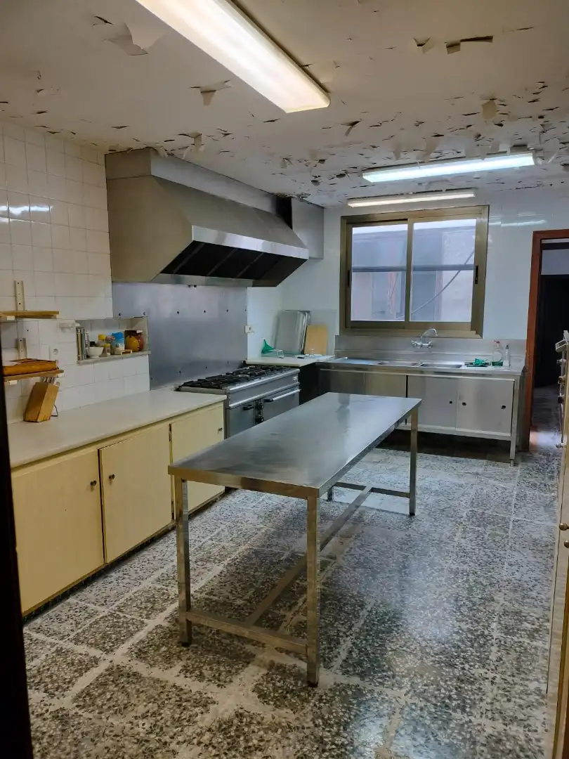 Cuina de Casa o xalet en venda en La Riera de Gaià amb Terrassa i Traster