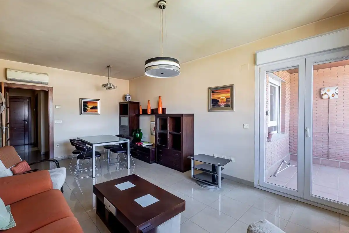 Wohnzimmer von Wohnung zur Miete in Granada mit Klimaanlage, Heizung und Privatgarten