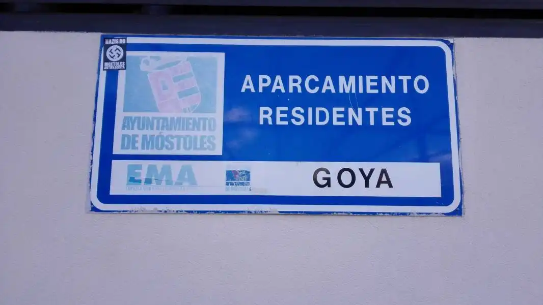 Außenansicht von Garage zum Verkauf in Móstoles