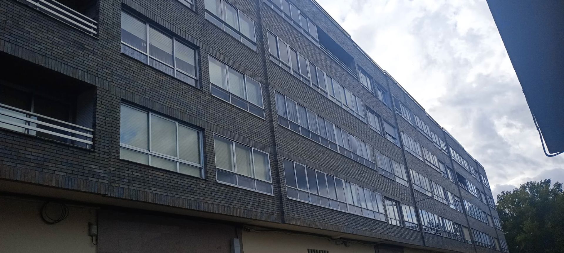 Vista exterior de Pis en venda en Monforte de Lemos amb Calefacció, Traster i Moblat