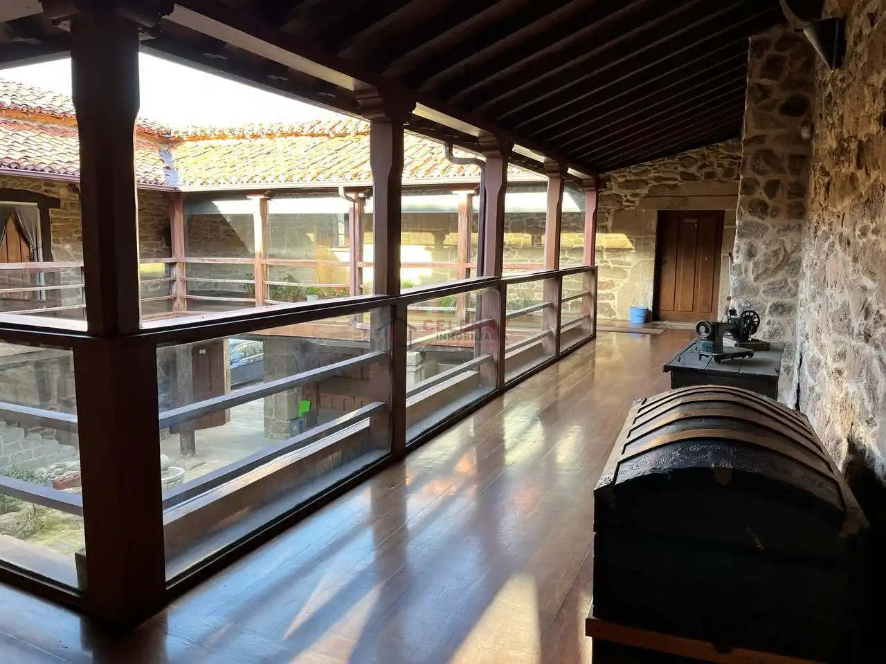 Local en venda en A Pobra de Trives  amb Aire condicionat i Moblat
