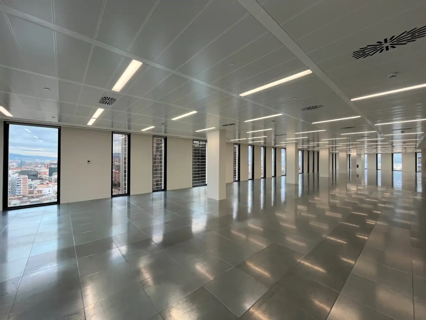 Oficina de alquiler en  Barcelona Capital con Aire acondicionado y Terraza