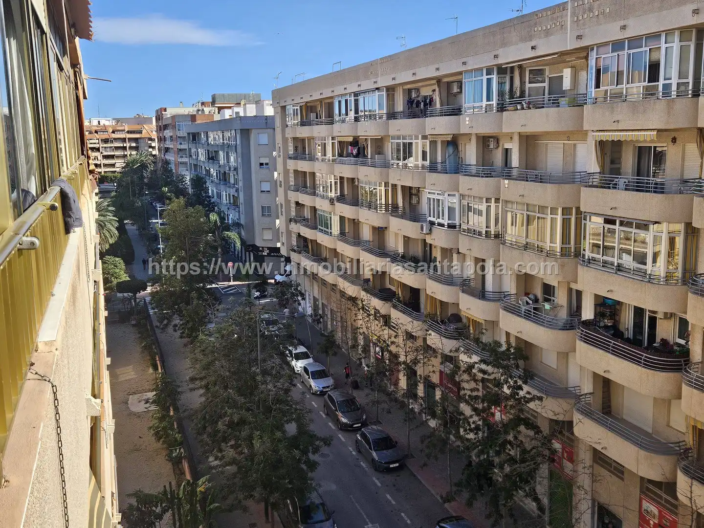 Vista exterior de Estudio en venta en Santa Pola con Terraza, Piscina y Amueblado