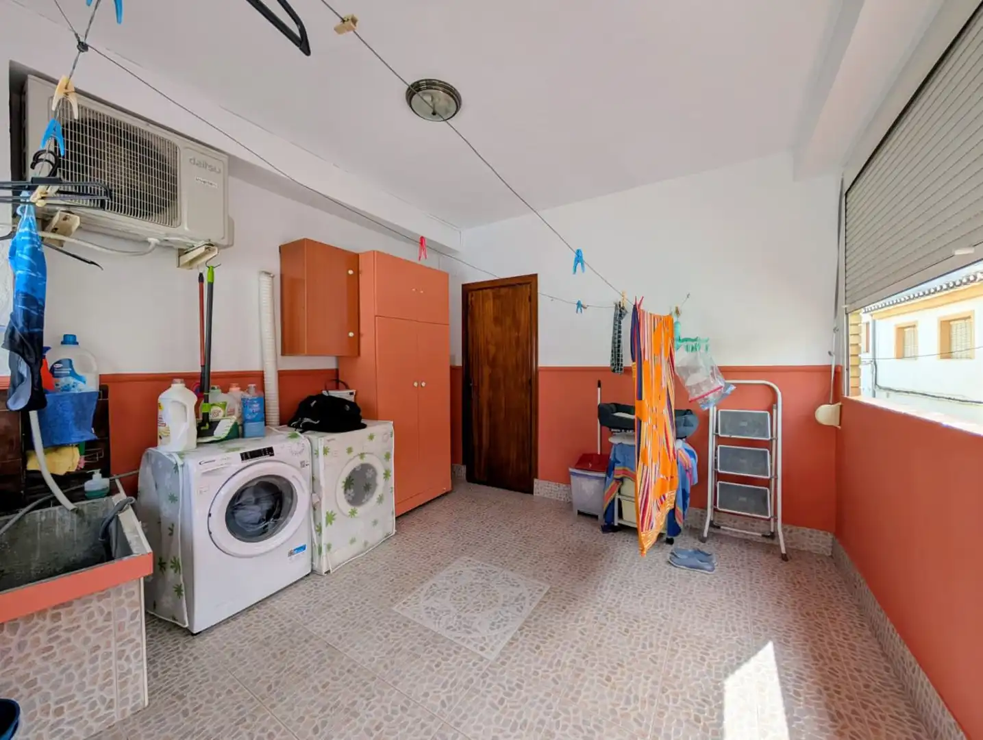 Houses for sale in Loja  with Terrace and Storage room