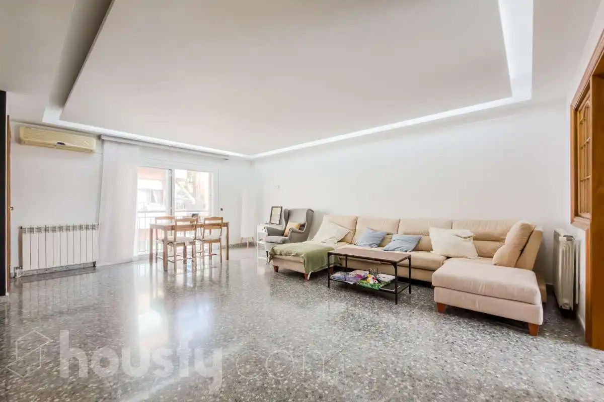 Living room of Houses for sale in Mataró  with Air Conditioner, Heating and Terrace