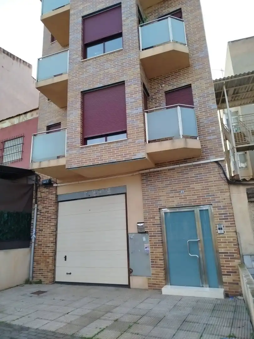Vista exterior de Local en venta en Murcia