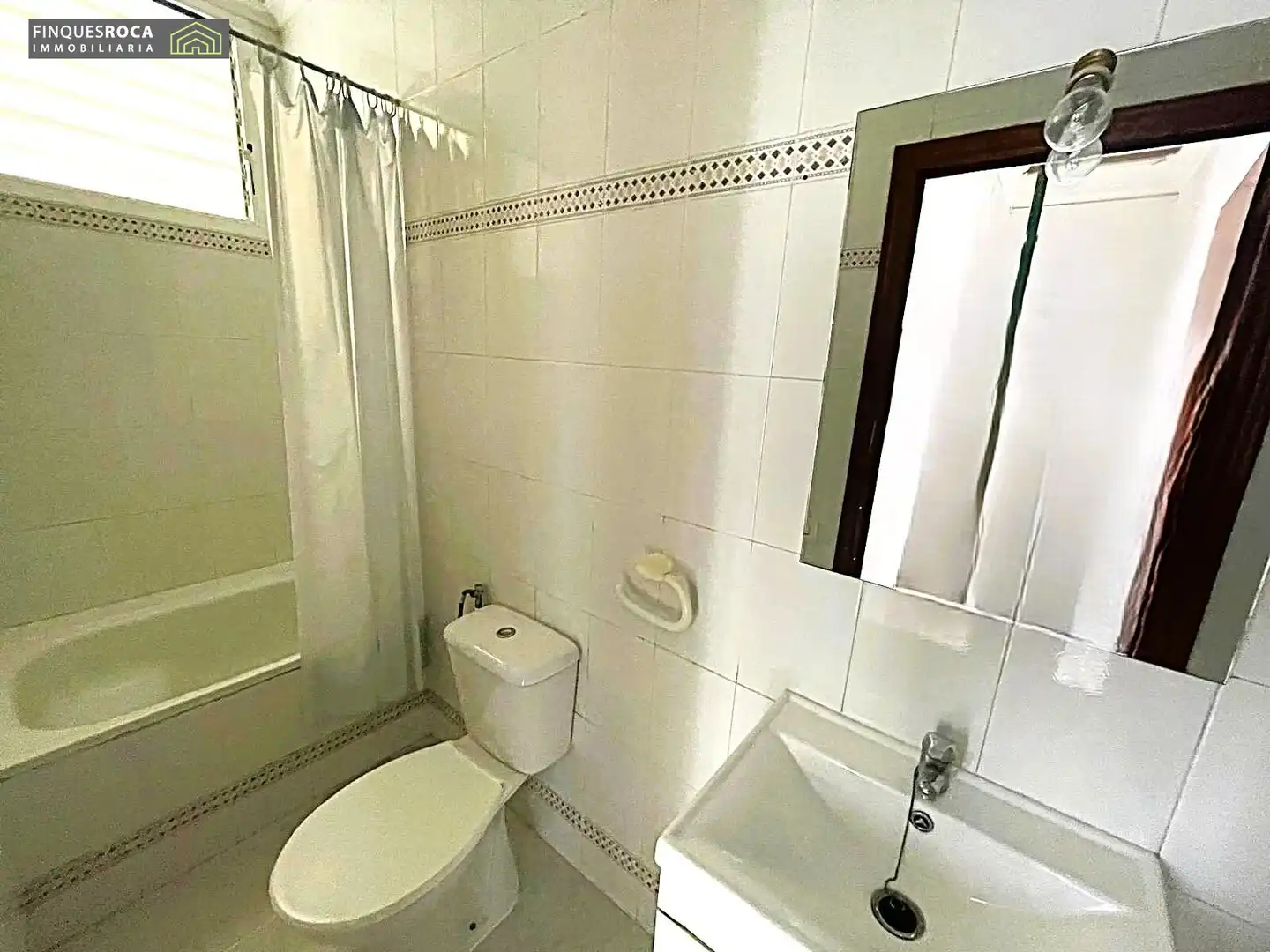 Bany de Casa o xalet en venda en La Ràpita amb Terrassa, Traster i Moblat