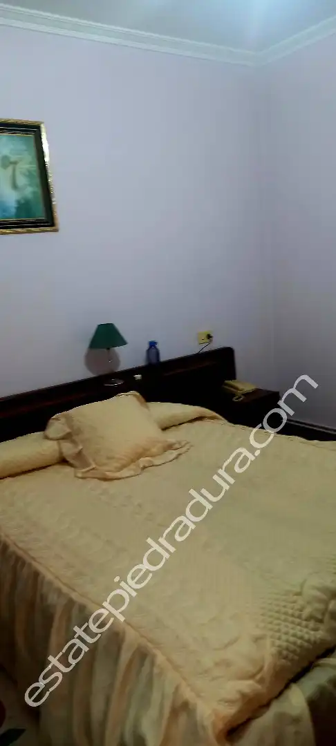 Dormitori de Casa o xalet en venda en Pontevedra Capital  amb Calefacció, Jardí privat i Parquet