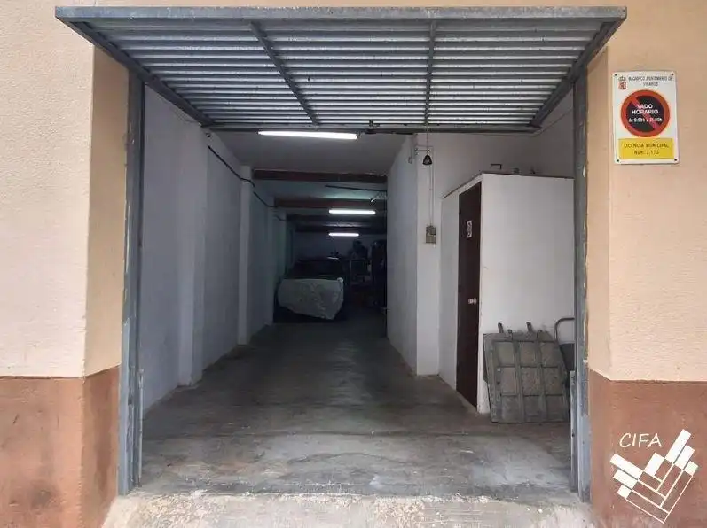 Gewerbefläche zum Verkauf in Calle Lluís Santapau