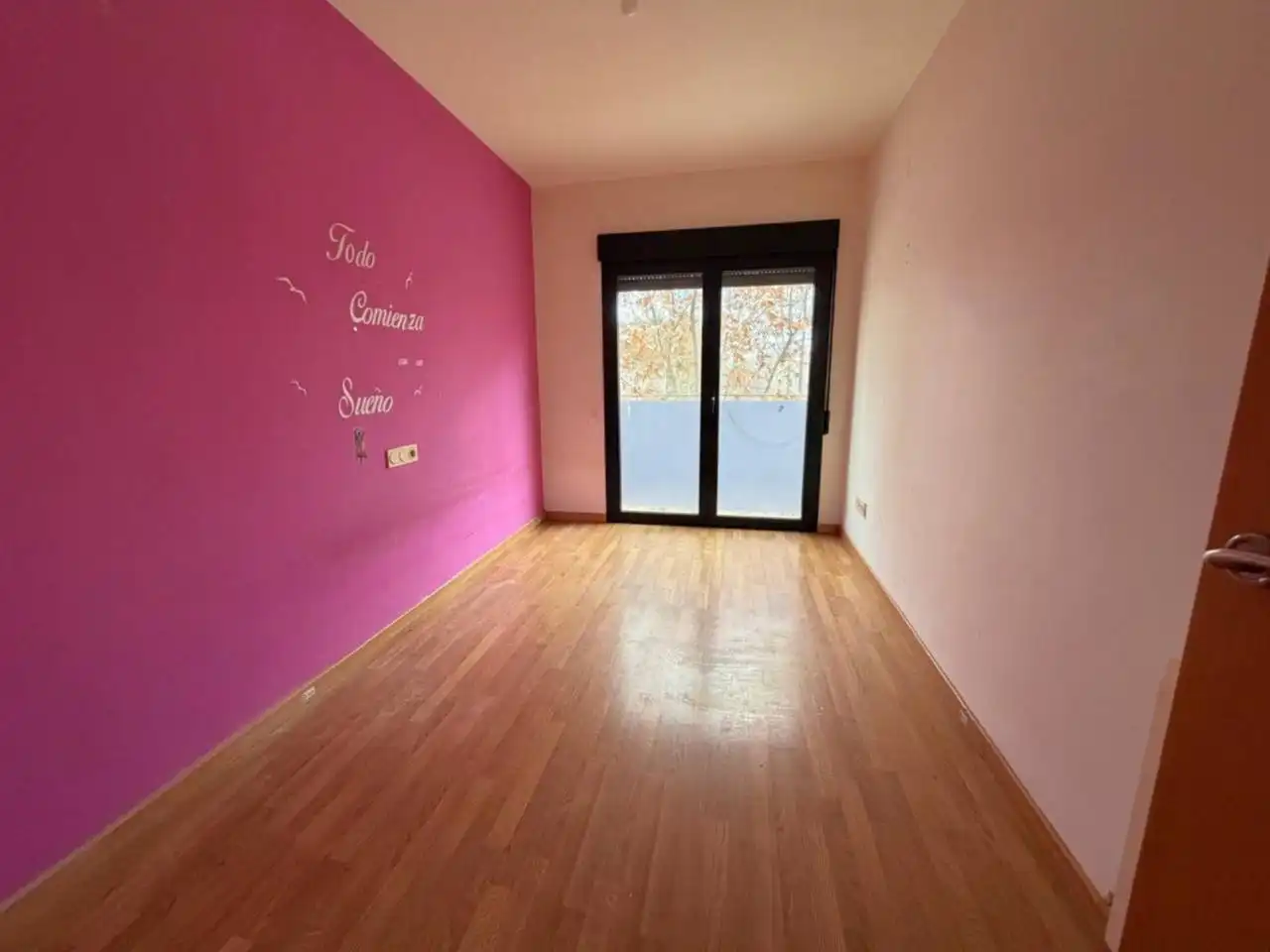 Habitación de Piso en venta en Almansa con Calefacción y Balcón