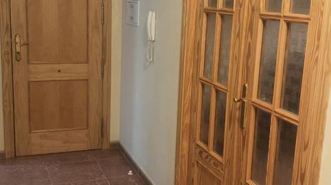 Foto 2 de Piso de alquiler en Torredelcampo, Jaén