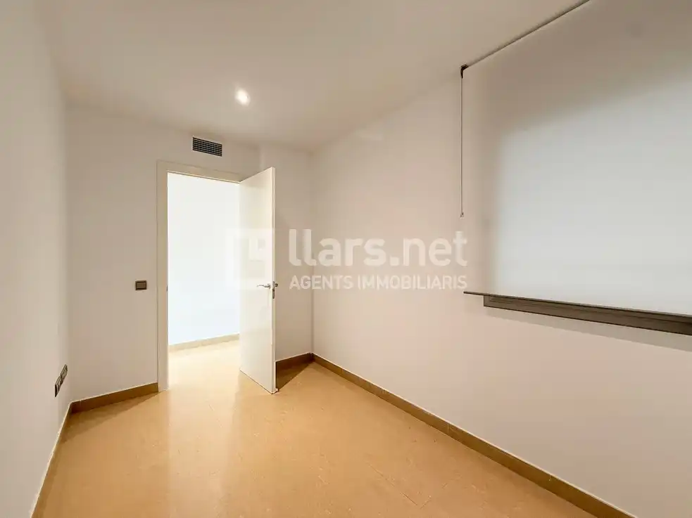 Flat for sale in Vilanova i la Geltrú  with Air Conditioner, Heating and Terrace