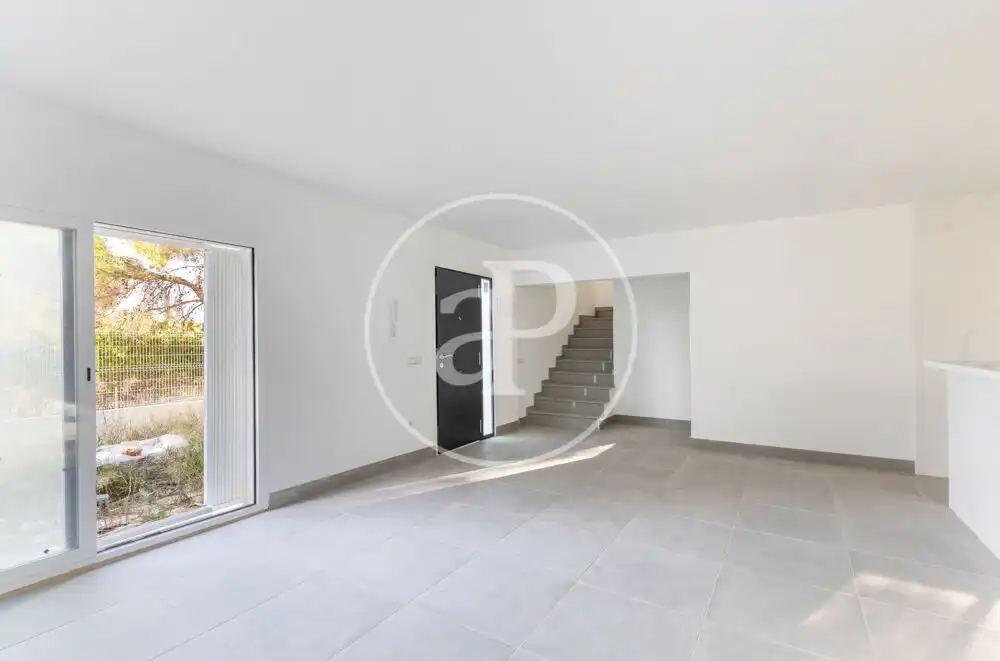 Casa aparellada amb terrassa en venda a Godelleta, imagen 9