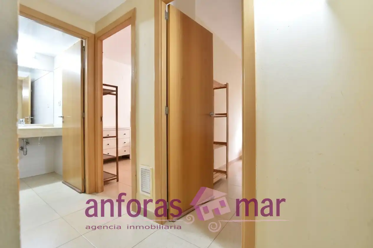 Piso de alquiler con opción a compra en Valls con Aire acondicionado, Calefacción y Horno