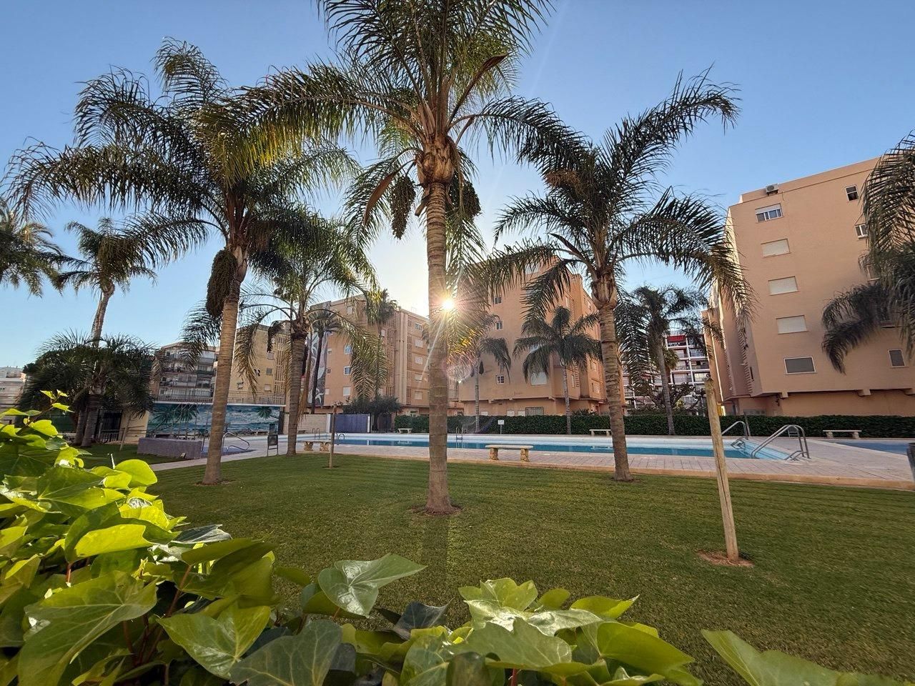 Piscina de Apartament en venda en La Pobla de Farnals amb Balcó i Piscina comunitària