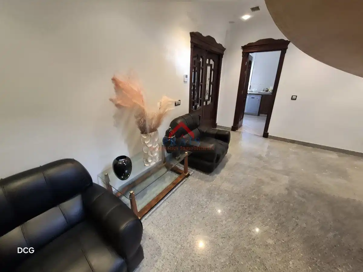 Casa o chalet de alquiler en Utrera con Calefacción, Piscina y Amueblado