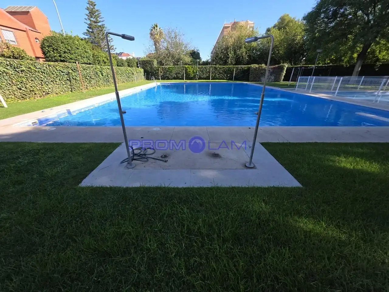 Piscina de Planta baja en venta en Sevilla
