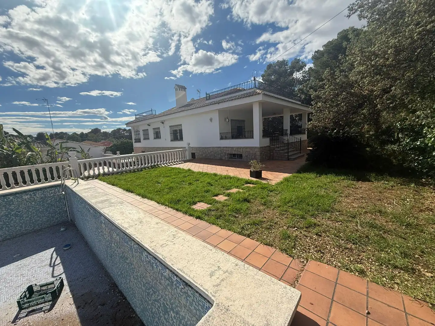 Vista exterior de Casa o chalet de alquiler en L'Eliana con Aire acondicionado, Jardín privado y Terraza