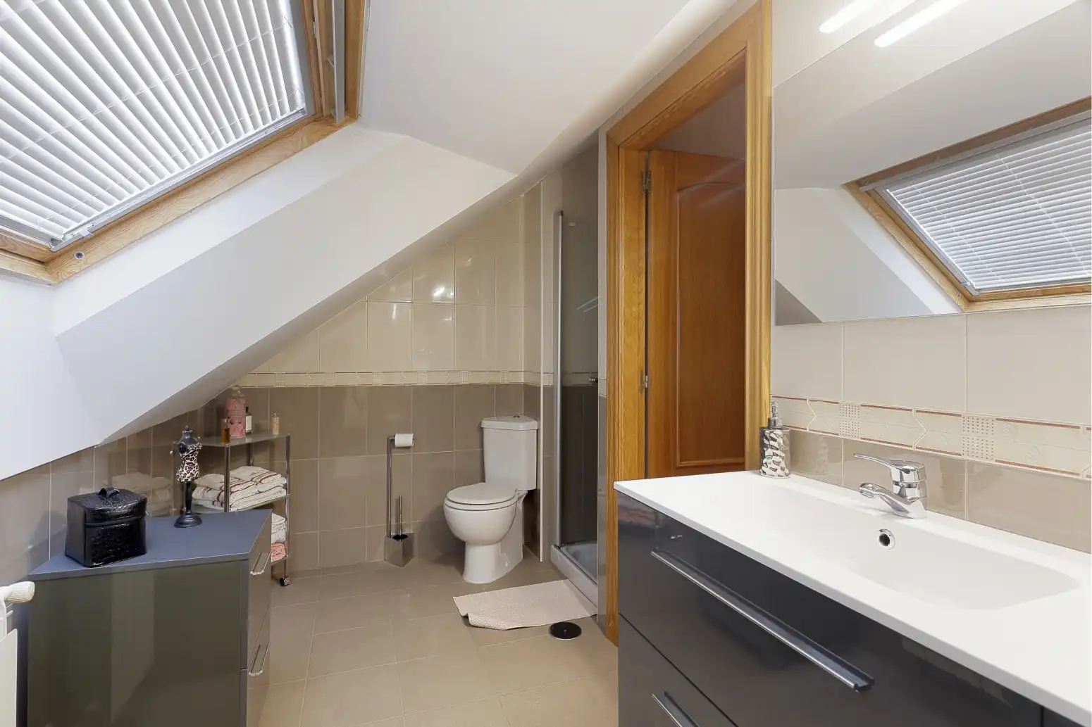 Bathroom of Detached homes for sale in Gijón   with Heating, Private garden and Terrace