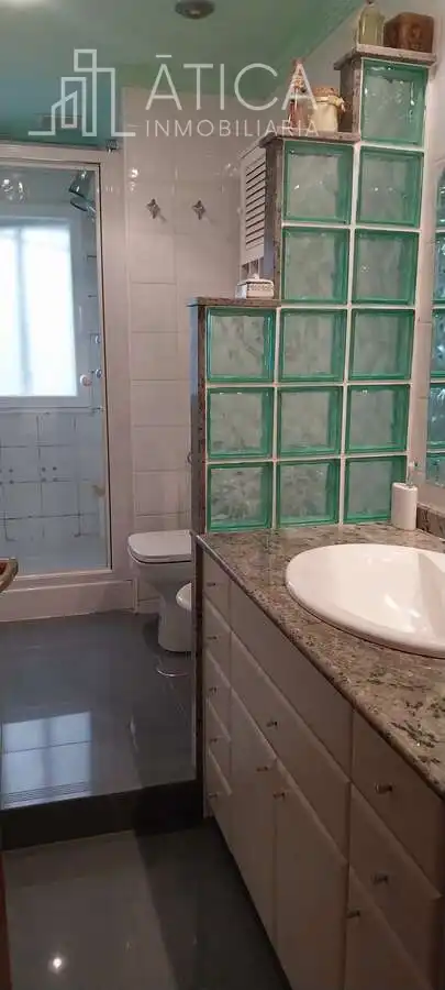 Bany de Pis de lloguer en Salamanca amb Calefacció, Terrassa i Moblat