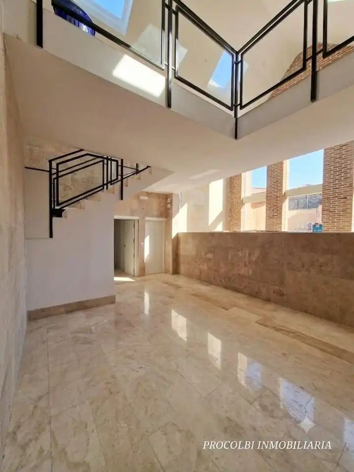 Maisonette zum Verkauf in El Casar mit Klimaanlage und Abstellraum