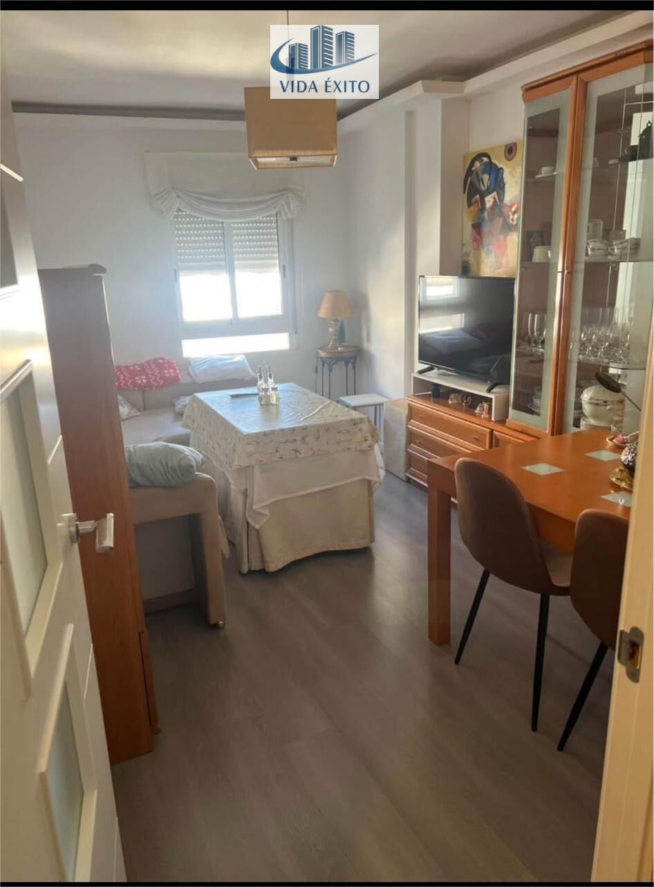 Dormitori de Pis en venda en  Jaén Capital amb Aire condicionat, Calefacció i Balcó