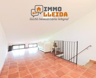 Exterior view of Single-family semi-detached for sale in Vilanova de l'Aguda