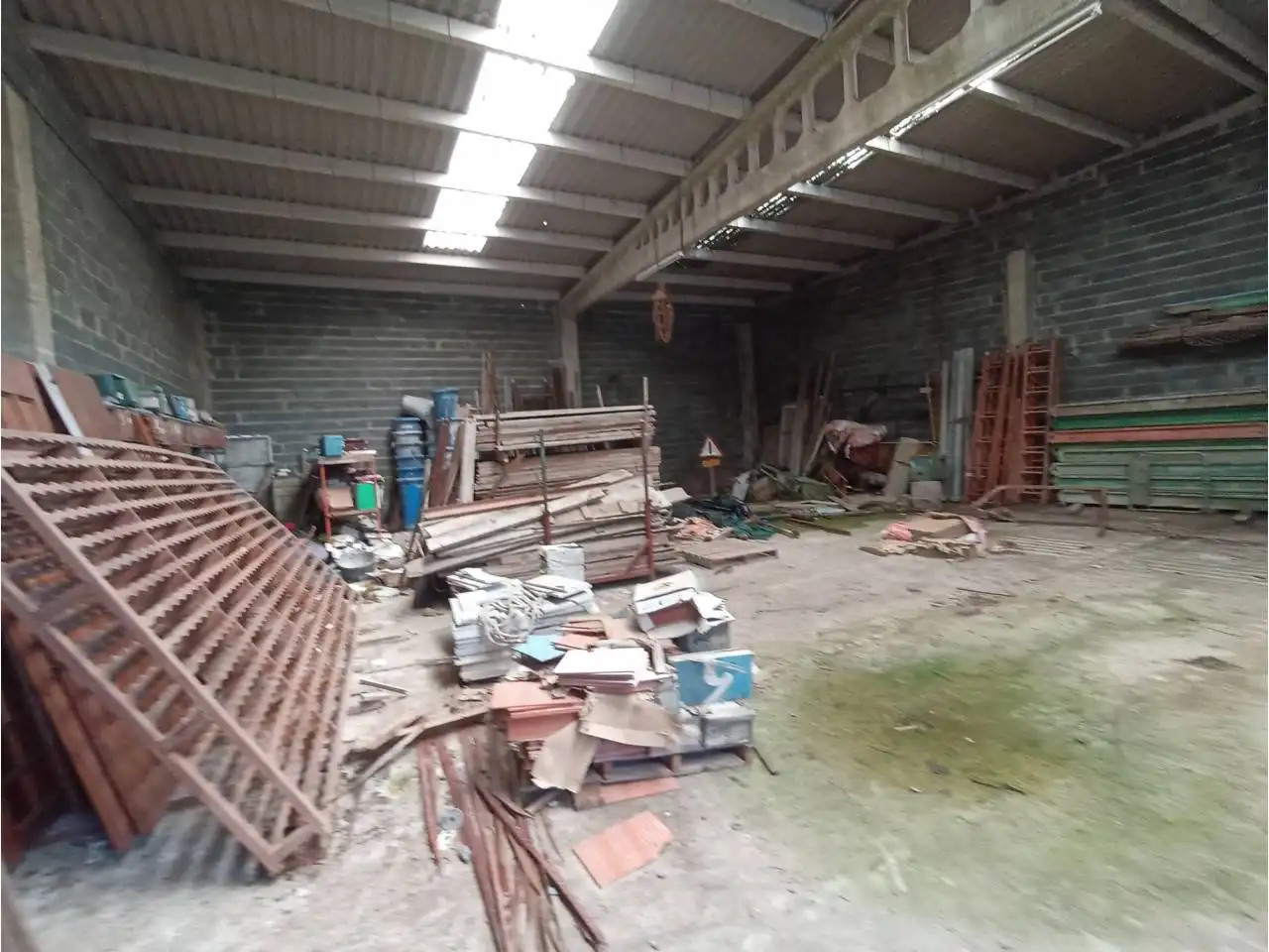 Fabrikhallen zum Verkauf in Zona de Plaza de Barcelos