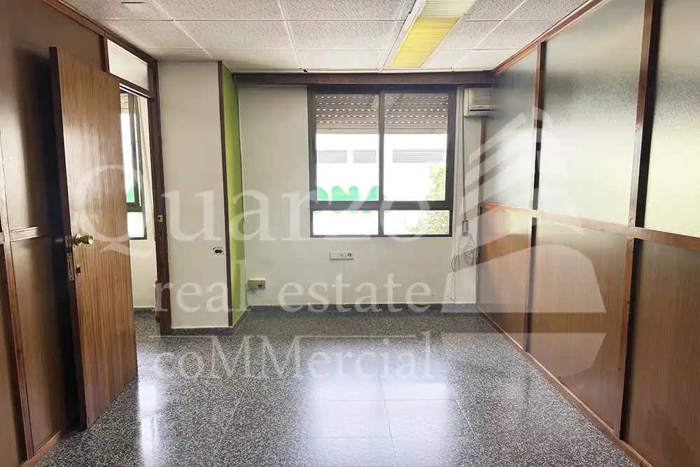 Commercial properties for sale in Villena  with Heating and Furnished