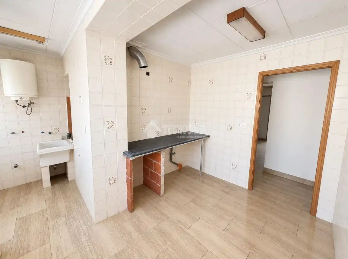 Flat with terrace for sale in Florida - Ciudad de Asís, imagen 4