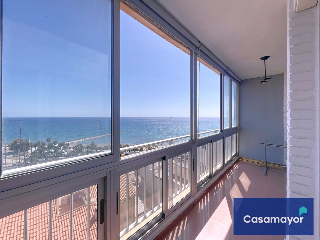 Habitación de Piso en venta en Alicante / Alacant con Calefacción y Terraza
