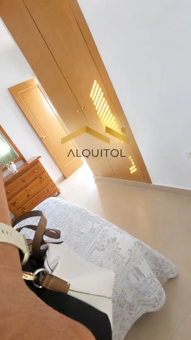 Casa a schiera con piscina in affitto a Santa María de Benquerencia, imagen 16