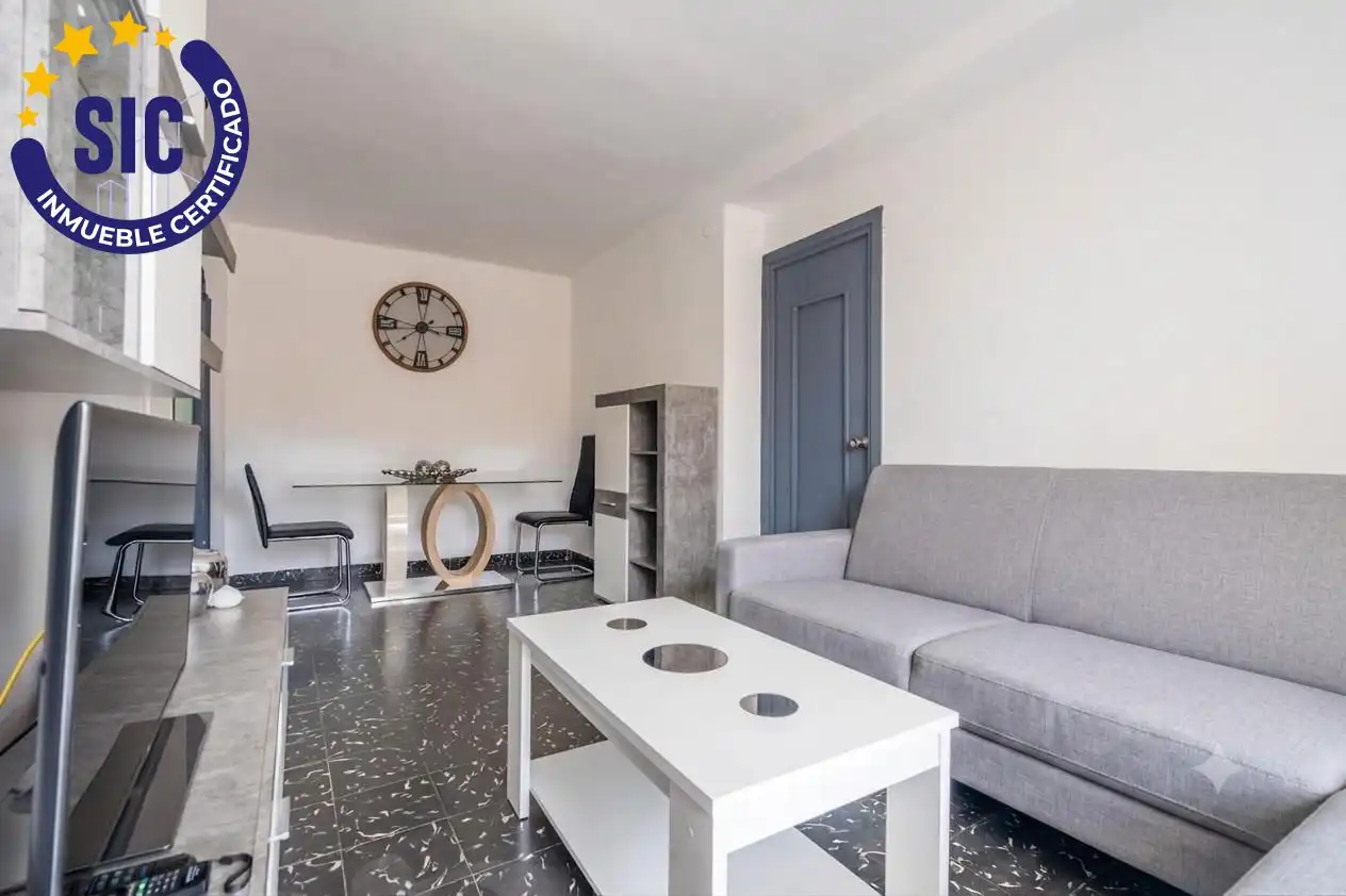 Flat with terrace for sale in Calle DR MACHI, imagen 3