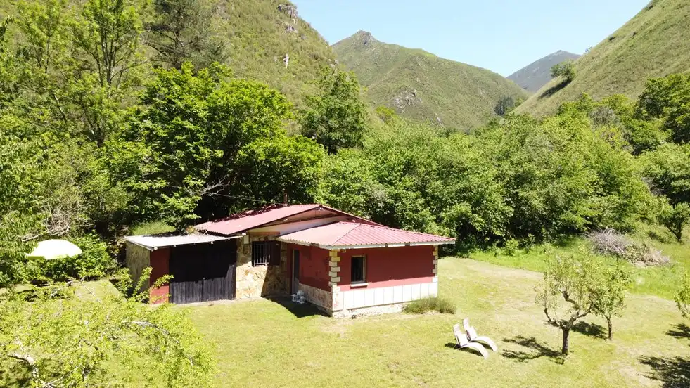 Vista exterior de Casa o chalet en venta en Piloña con Calefacción y Amueblado