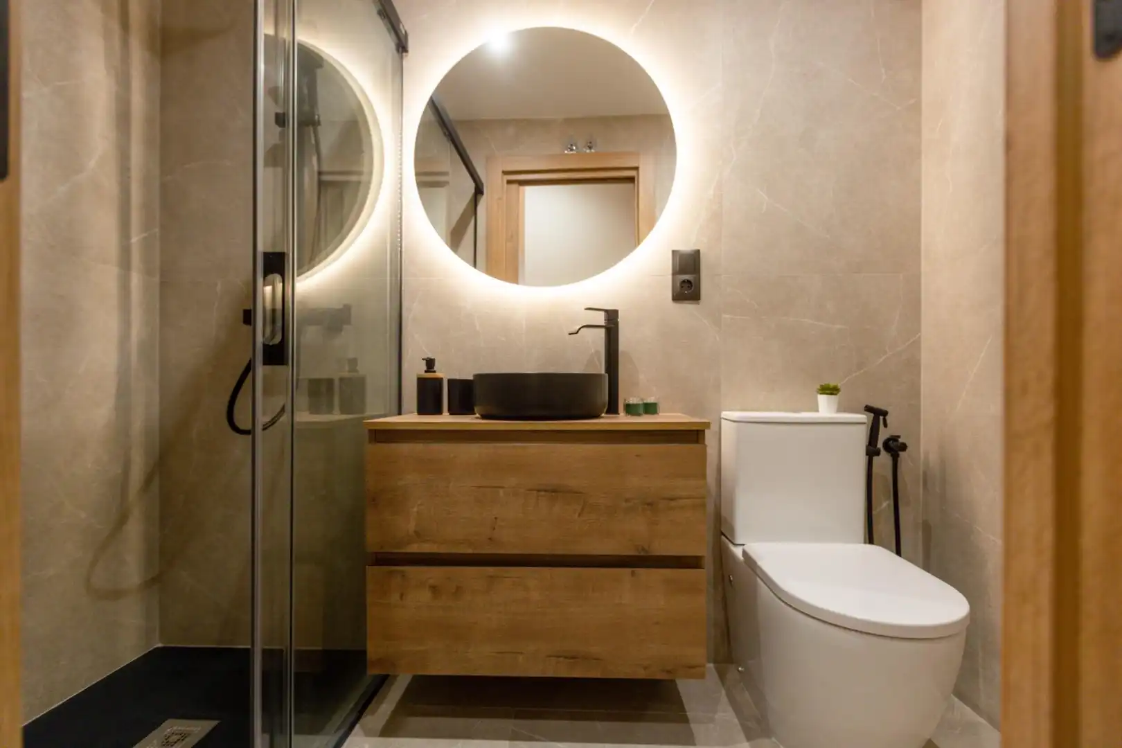 Badezimmer von Loft zum Verkauf in Granada mit Klimaanlage und Möbliert